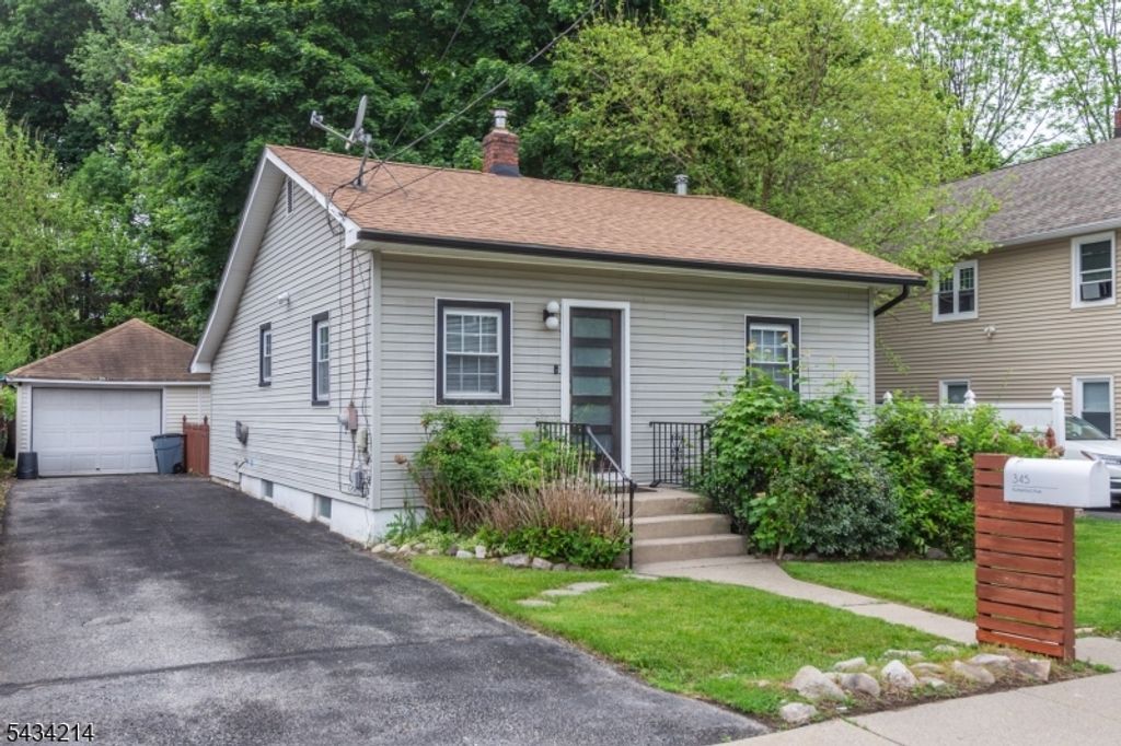 345 Rutherford Ave, Franklin Boro, NJ 07416