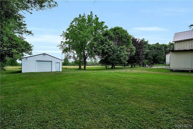 53 William Kidder Road, Lancaster, NY 14086