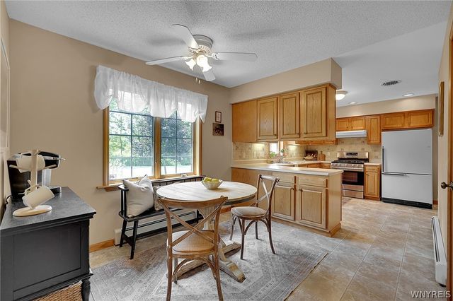 53 William Kidder Road, Lancaster, NY 14086