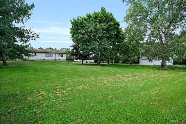53 William Kidder Road, Lancaster, NY 14086
