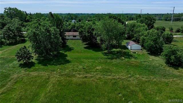 53 William Kidder Road, Lancaster, NY 14086