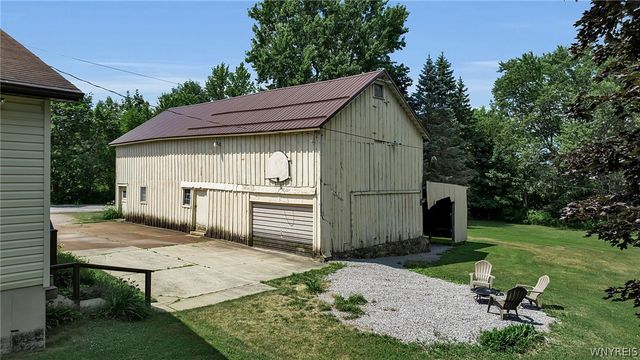 53 William Kidder Road, Lancaster, NY 14086