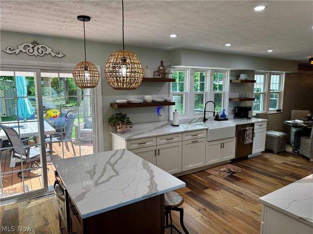 2954 Marion, Brunswick, OH 44212