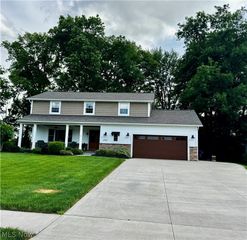 2954 Marion, Brunswick, OH 44212