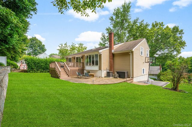 5 Oakridge Road, White Plains, NY 10607