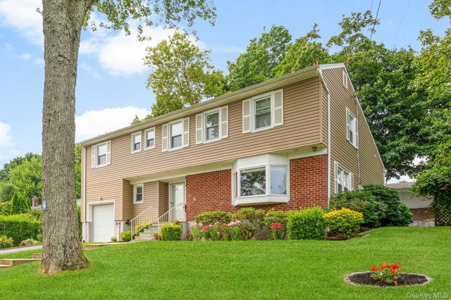 5 Oakridge Road, White Plains, NY 10607