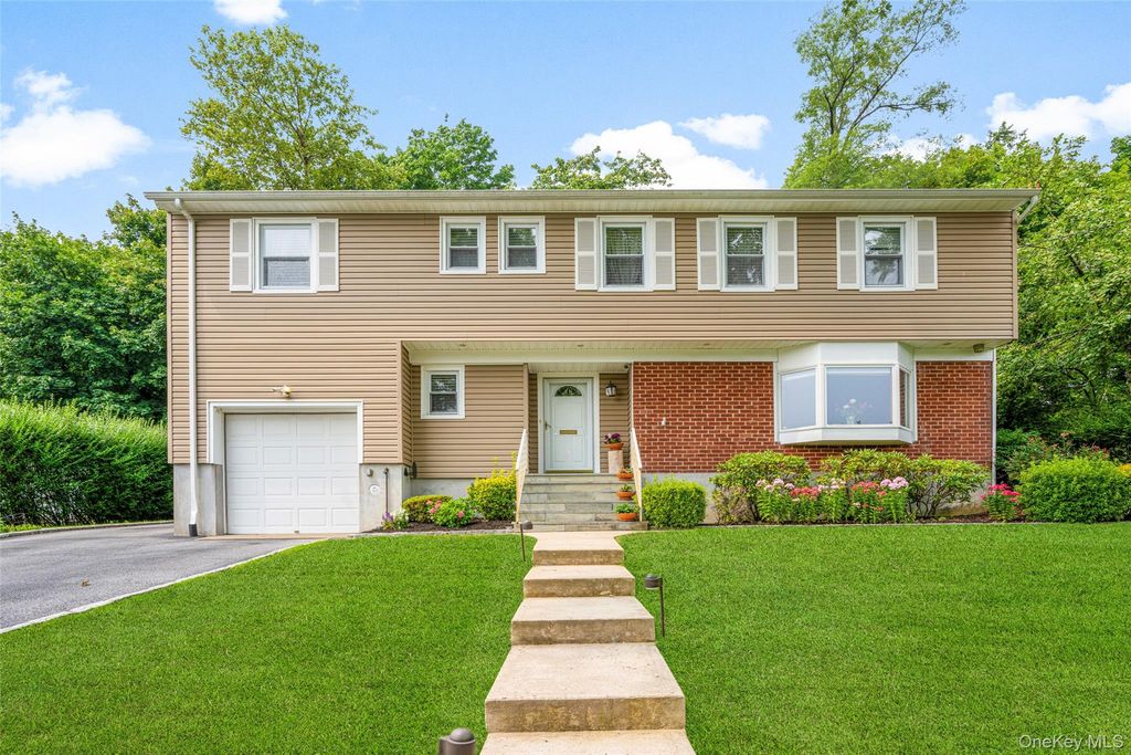5 Oakridge Road, White Plains, NY 10607