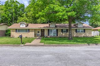 3024 Choctaw Road, Commerce, TX 75428