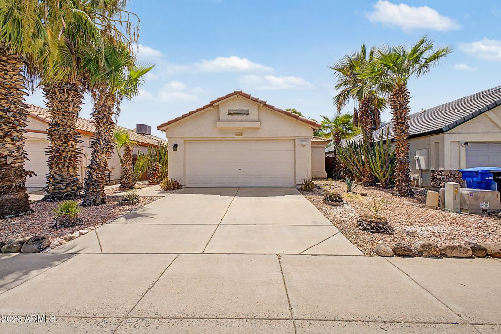 3005 W MATTHEW Drive, Phoenix, AZ 85027 — photo 2