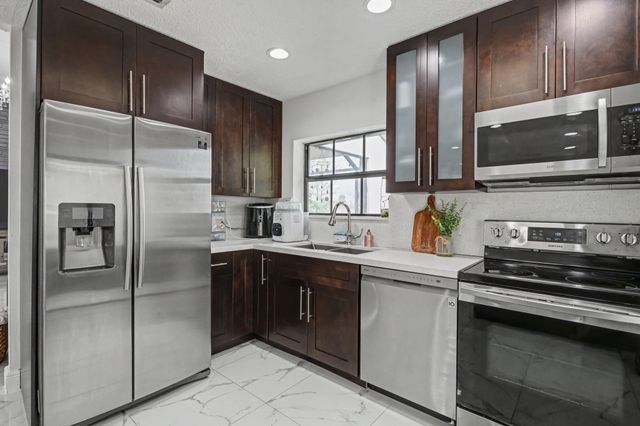 17 Columbia Court, Deerfield Beach, FL 33442