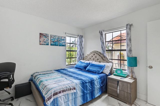 17 Columbia Court, Deerfield Beach, FL 33442