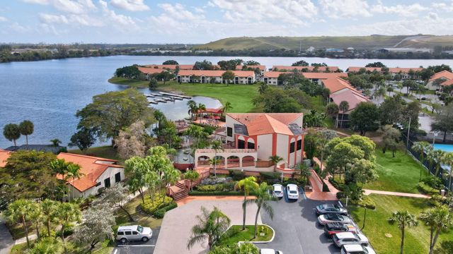 17 Columbia Court, Deerfield Beach, FL 33442