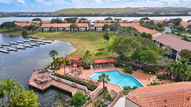 17 Columbia Court, Deerfield Beach, FL 33442