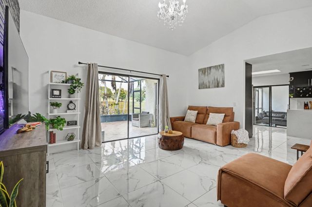 17 Columbia Court, Deerfield Beach, FL 33442