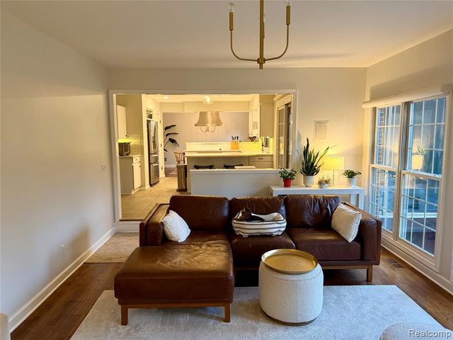 3761 Acadia Drive, Lake Orion, MI 48360