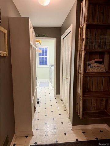 3761 Acadia Drive, Lake Orion, MI 48360