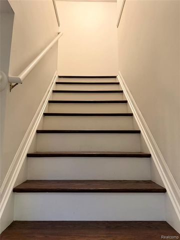 3761 Acadia Drive, Lake Orion, MI 48360