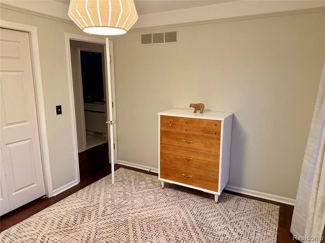 3761 Acadia Drive, Lake Orion, MI 48360