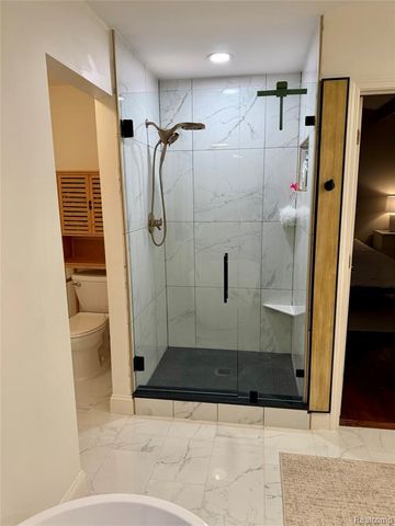 3761 Acadia Drive, Lake Orion, MI 48360