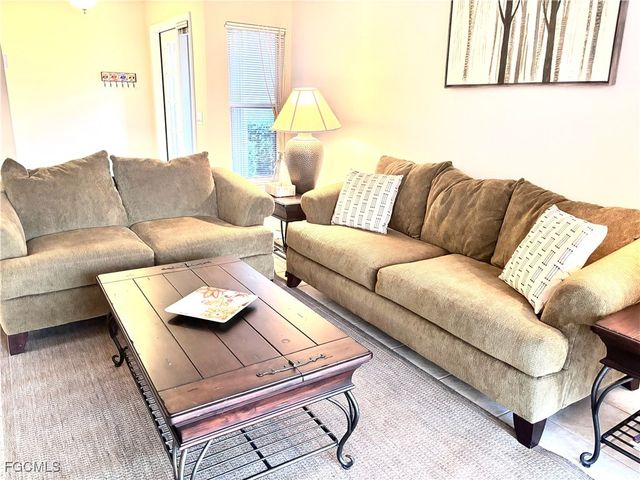 14850 Paradigm CT, Fort Myers, FL 33919