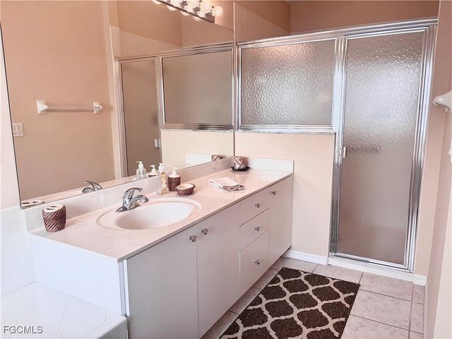 14850 Paradigm CT, Fort Myers, FL 33919