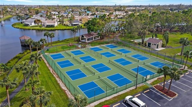 14850 Paradigm CT, Fort Myers, FL 33919