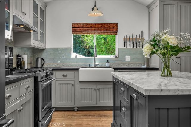 5644 Tobias Avenue, Sherman Oaks, CA 91411