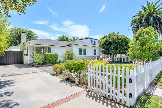 5644 Tobias Avenue, Sherman Oaks, CA 91411