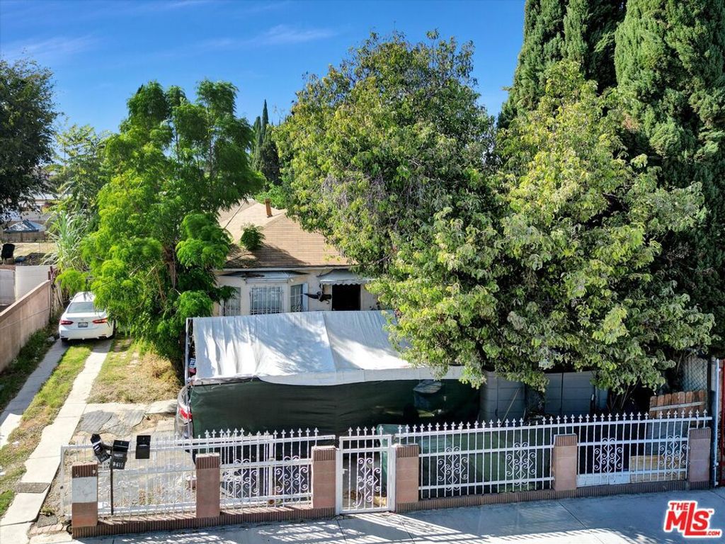 8611 Elm Street, Los Angeles, CA 90002 — photo 3