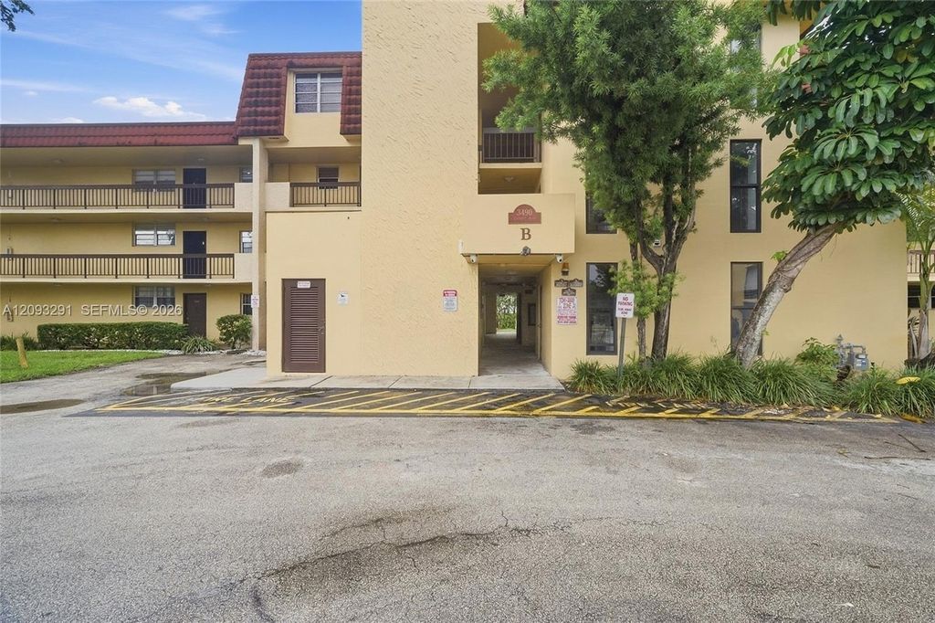 3490 Foxcroft Road B303, Miramar, FL 33025