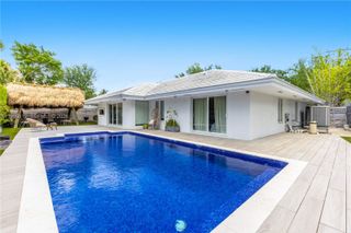 524 Warren Lane, Key Biscayne, FL 33149