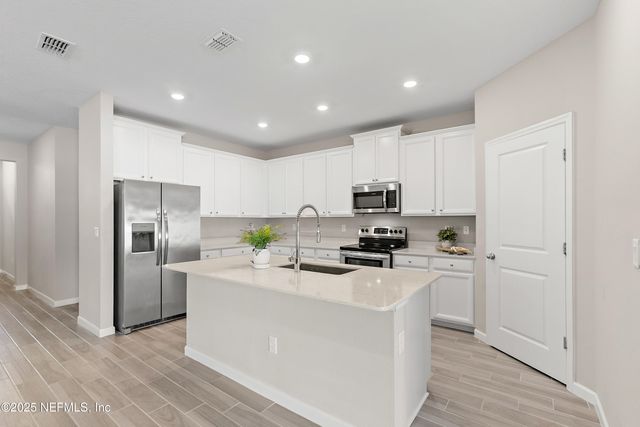 6767 EVENING DUSK Drive, Jacksonville, FL 32244