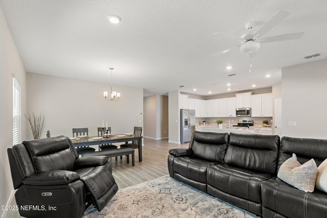 6767 EVENING DUSK Drive, Jacksonville, FL 32244