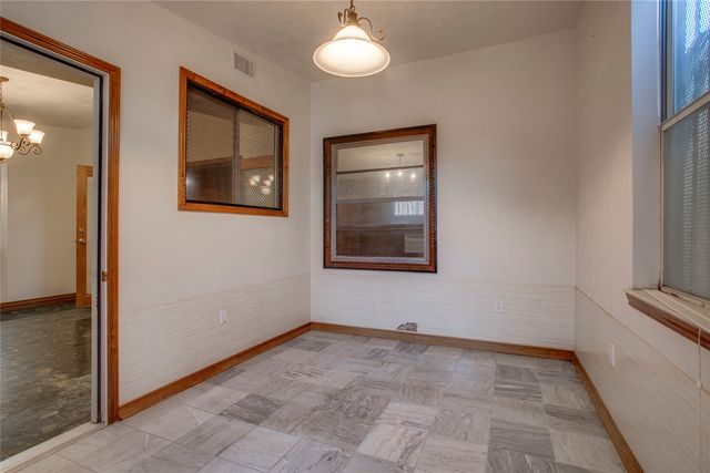 614 Marshalldell Avenue, Dallas, TX 75211