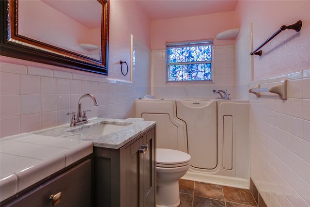 614 Marshalldell Avenue, Dallas, TX 75211