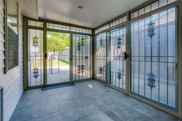 614 Marshalldell Avenue, Dallas, TX 75211