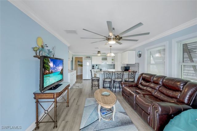 691 Palm DR, Goodland, FL 34140