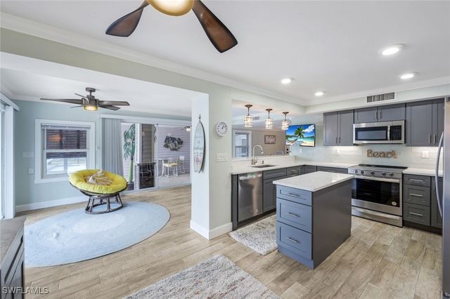 691 Palm DR, Goodland, FL 34140