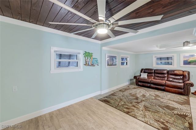 691 Palm DR, Goodland, FL 34140