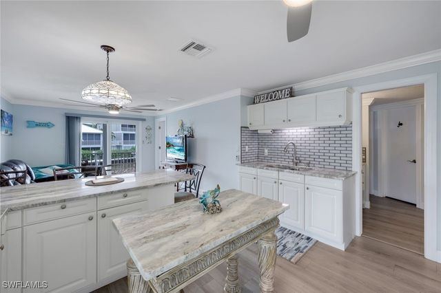 691 Palm DR, Goodland, FL 34140