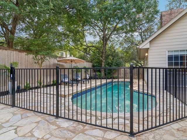 2210 Fawnfield Ln, San Antonio, TX 78248