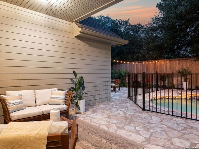 2210 Fawnfield Ln, San Antonio, TX 78248