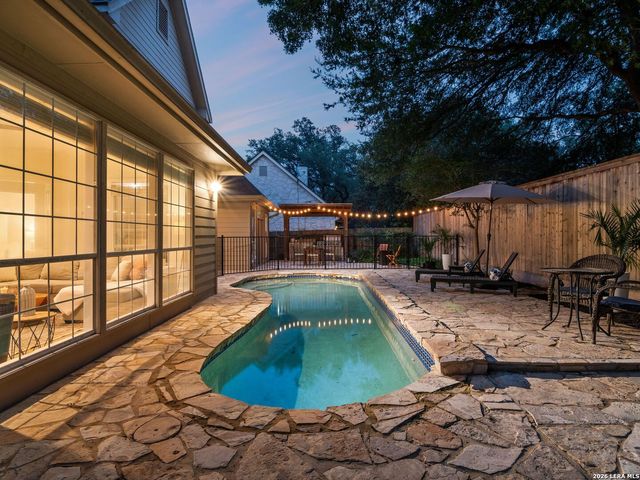 2210 Fawnfield Ln, San Antonio, TX 78248