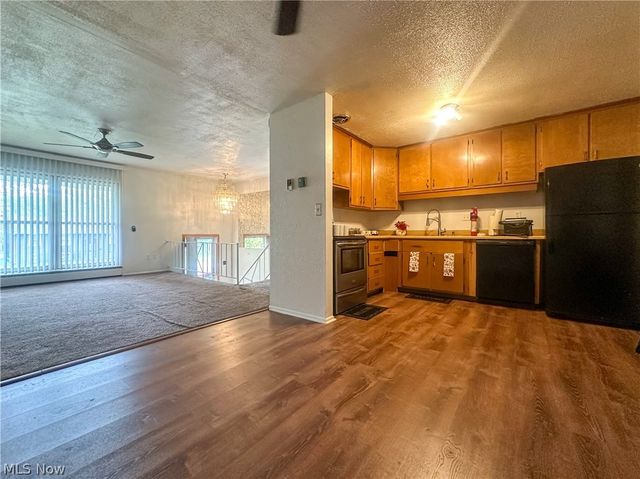 865 Landsdowne Avenue NW, Warren, OH 44485