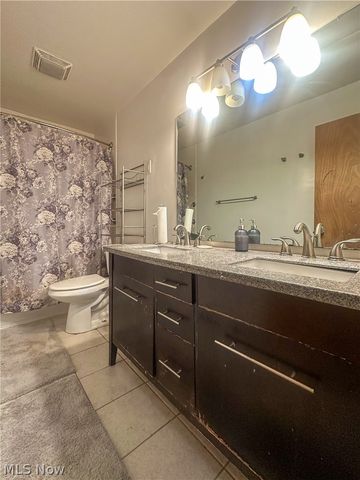 865 Landsdowne Avenue NW, Warren, OH 44485