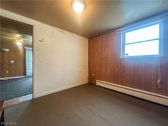 865 Landsdowne Avenue NW, Warren, OH 44485