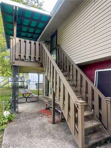865 Landsdowne Avenue NW, Warren, OH 44485