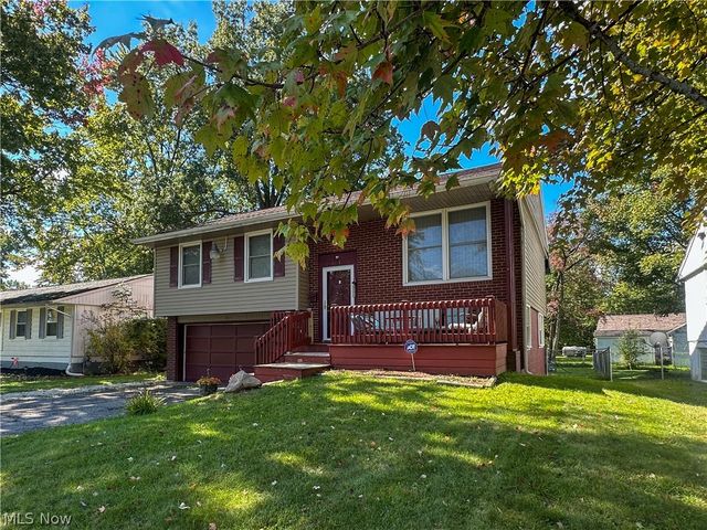 865 Landsdowne Avenue NW, Warren, OH 44485