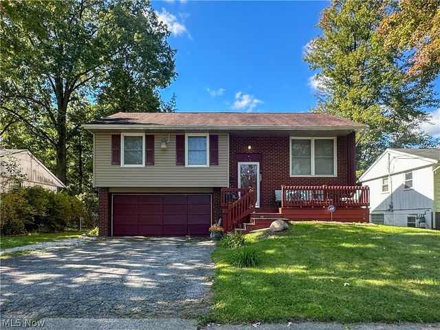 865 Landsdowne Avenue NW, Warren, OH 44485