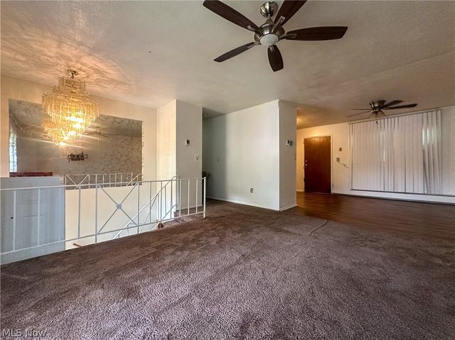 865 Landsdowne Avenue NW, Warren, OH 44485